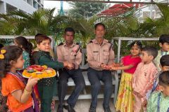 celebrates-diwali-10